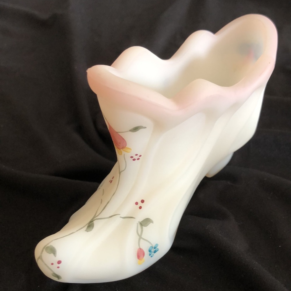 Fenton White Satin w/ pink . Hand Painted Shoe, Boot , Slipper with Flowers . - Picture 6 of 6